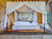 Romantic Suite w/ Private Plunge Pool at Indah