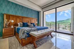 HGTV Winner! Incredible 10th Floor Condo