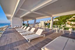 Unique 2BR Corner Luxe Condo at Orchid by *Maxwell