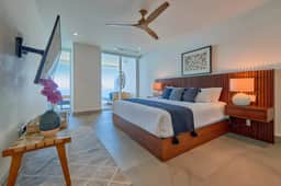 Oceanfront Corner Unit 14th floor @ Indah