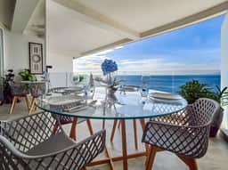 Fabulous 3BR Oceanfront Condo @Indah by Maxwell