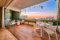 Modern and NEW CONDO at SOHO-Rooftop Pool
