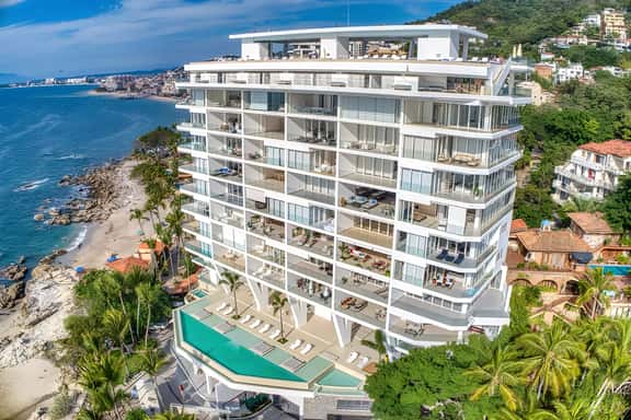 Oceanfront Condo at Orchid w Luxury Amenities - Image 1