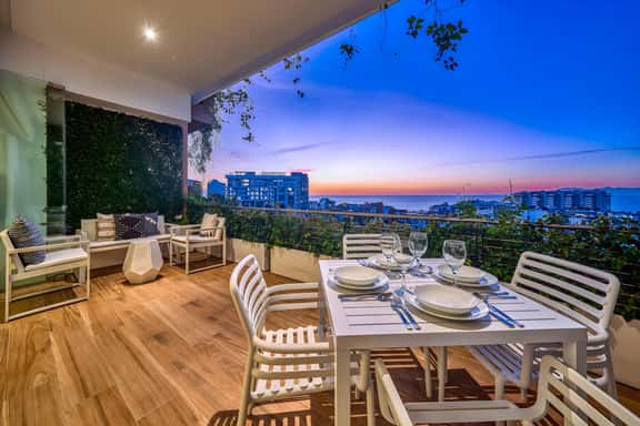 Modern and NEW CONDO at SOHO-Rooftop Pool - Image 1