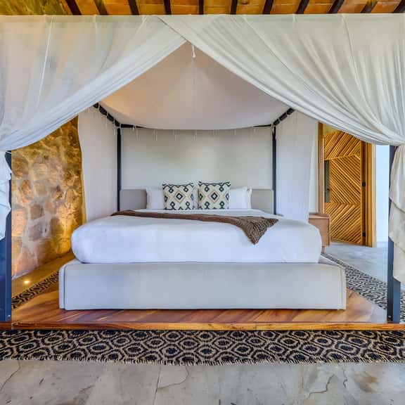 Romantic Suite w/ Private Plunge Pool at Indah - Image 1