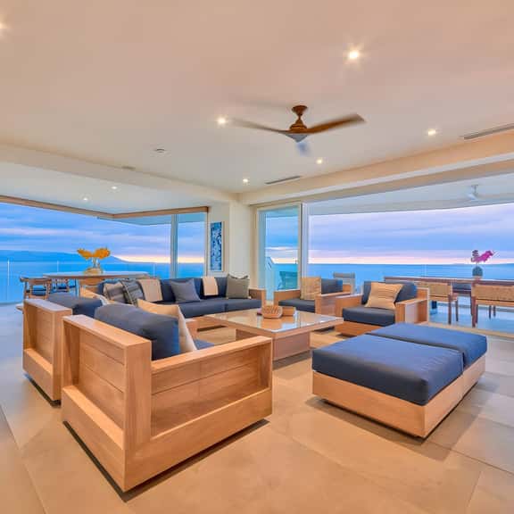 Oceanfront Corner Unit 14th floor @ Indah - Image 1