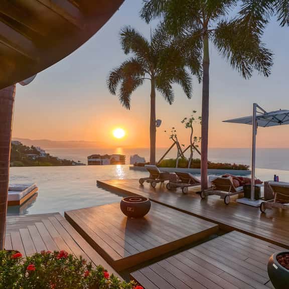 NEW Custom Luxury Condo in SOHO PV - Best Rooftop - Image 1