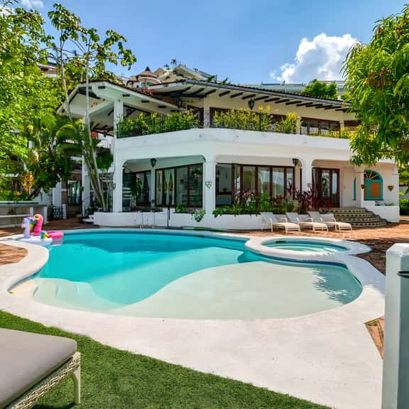 Incredible 5BR Villa With Huge Pool at Conchas Chinas - Image 1