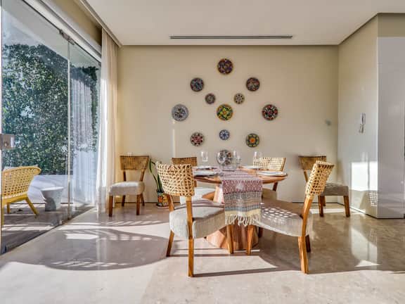New Spacious 1 + Bedroom Corner Unit