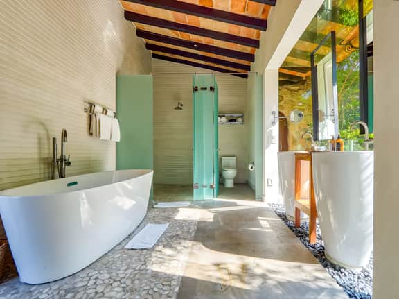Romantic Suite w/ Private Plunge Pool at Indah