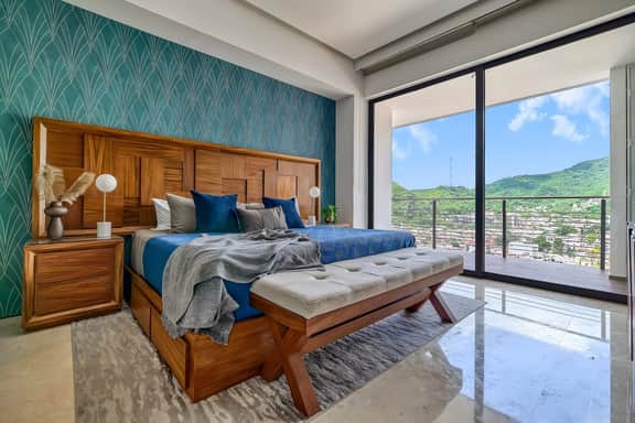 HGTV Winner! Incredible 10th Floor Condo