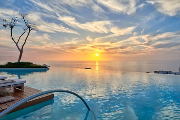 PV Paradise in New SOHO - Incredible Rooftop Pool - Image 3