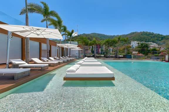 PV Paradise in New SOHO - Incredible Rooftop Pool - Image 4