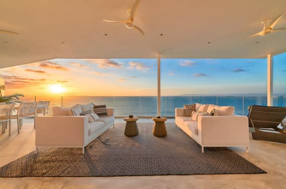 Luxury Top-Floor Penthouse at Indah